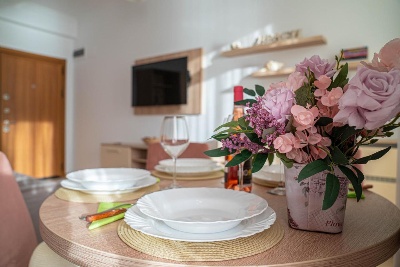 Apartament Le Bonheur Мамая Экстерьер фото